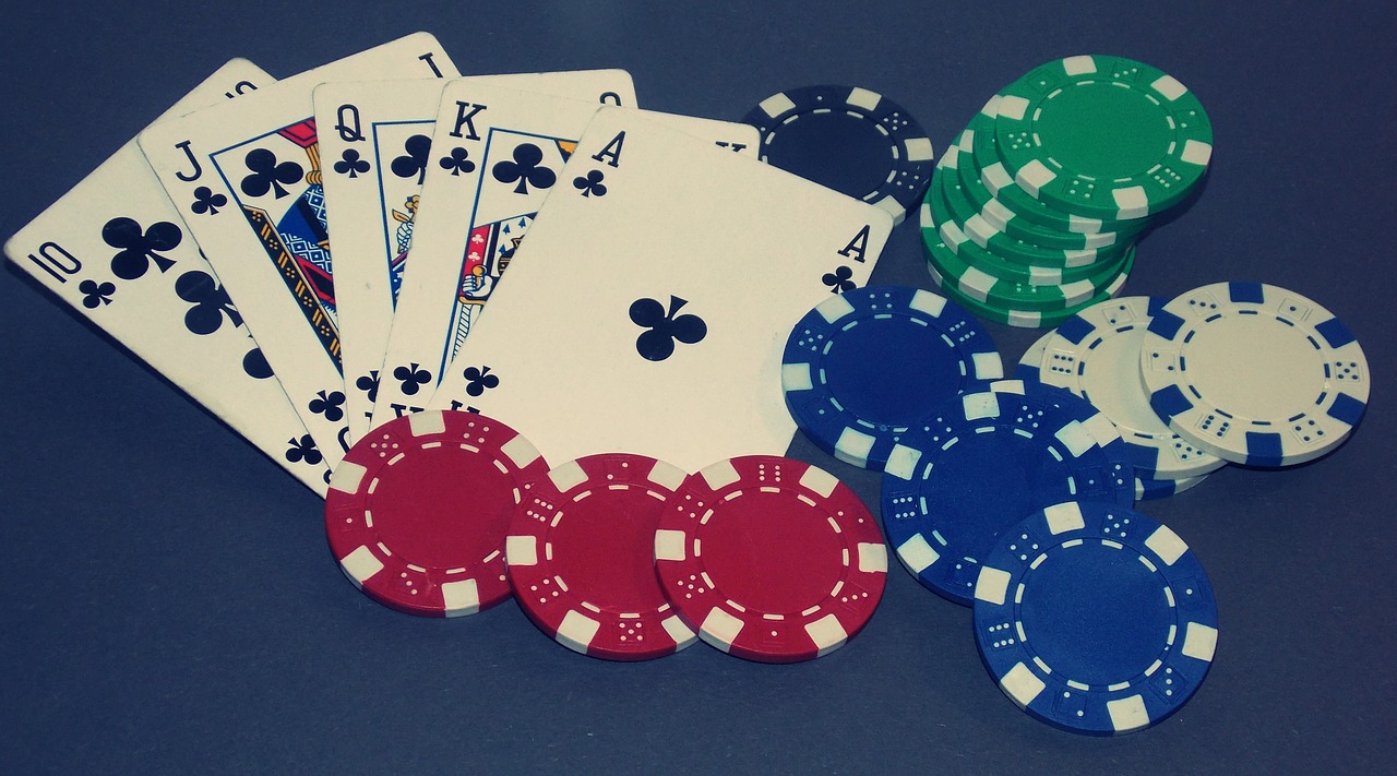 Some Tips to Choose theBest Online Poker Site