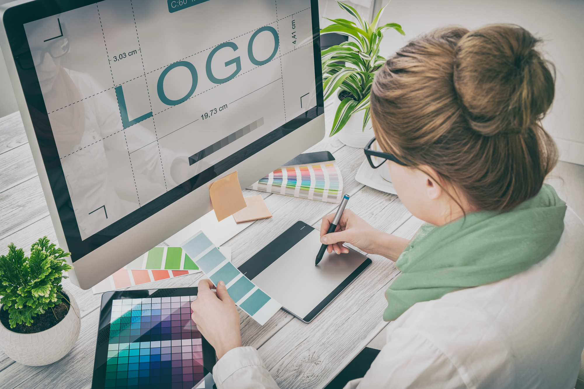 How Learning Graphic Design Can Help Your Business
