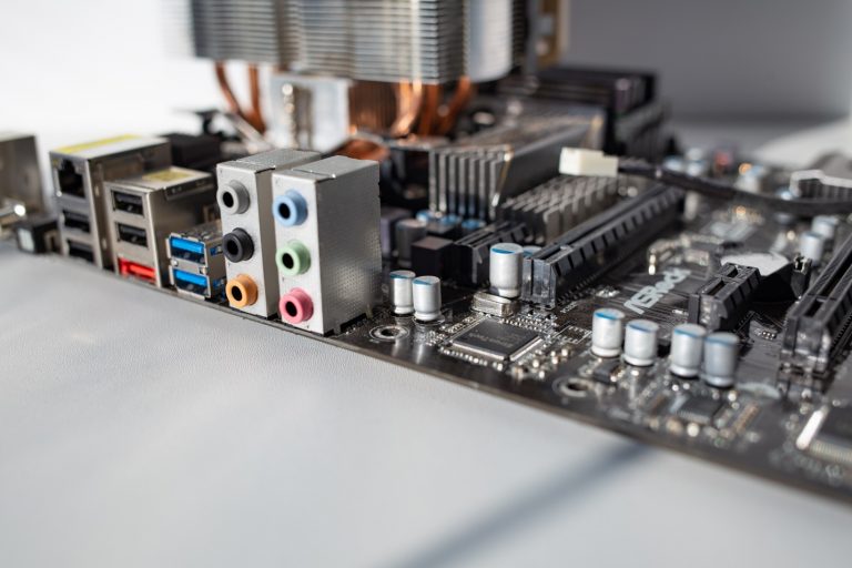 What Is The Difference Between ATX And PS2 Power Supply?