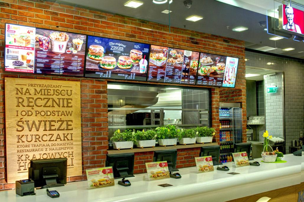 5 Ways Digital Signage Improves Customer’s Experience in Your Restaurant Business