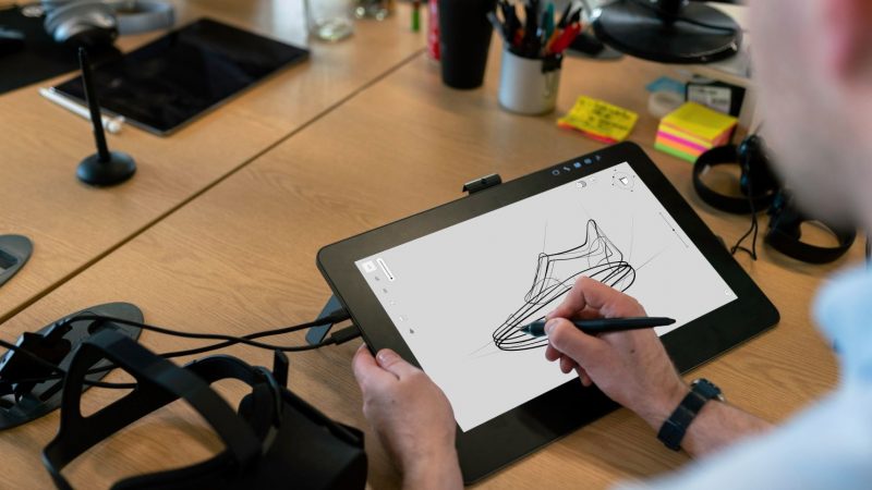 A Guide on Drawing Tablet to Connect to Computer