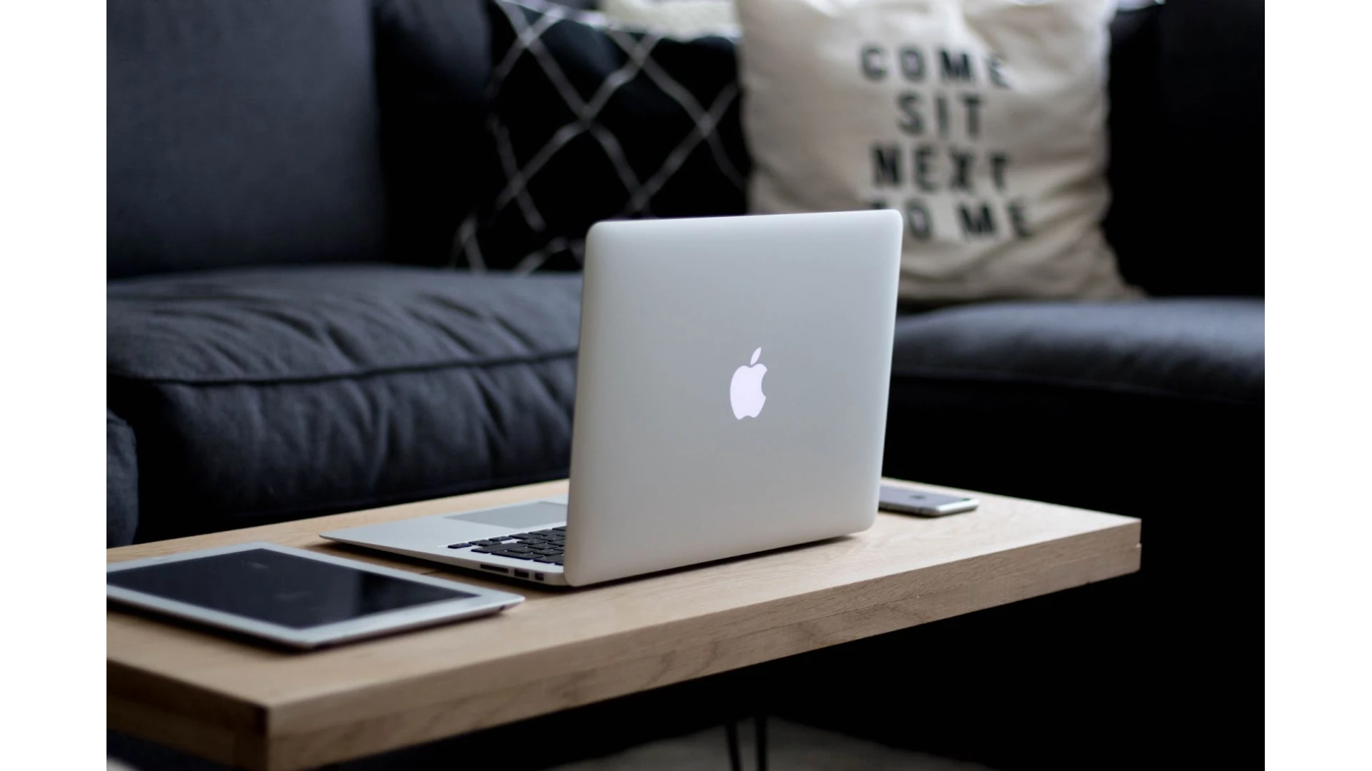 What to Do with an Old MacBook: 10 Tips