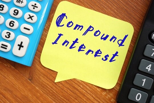 Unleash your money’s hidden potential: Compound vs. simple!