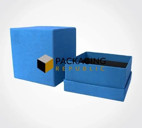 Rigid Box Packaging for Small Metal Hangings and Accessories