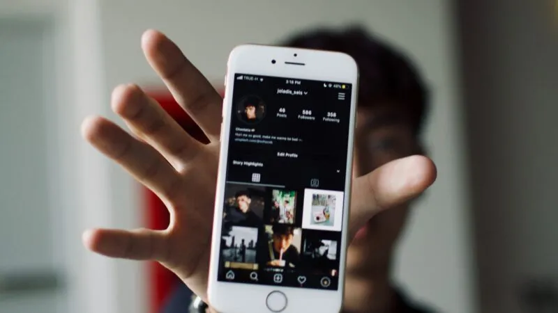 How to Build a Business or Brand Instagram Post Design 