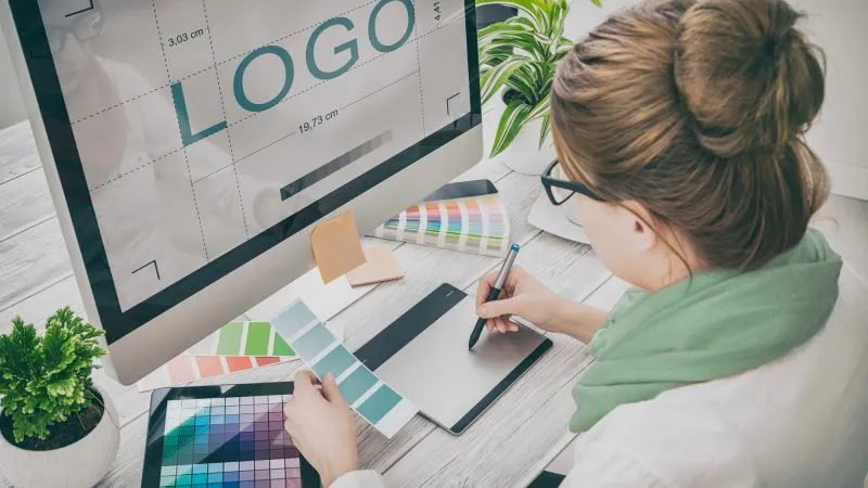 How Learning Graphic Design Can Help Your Business