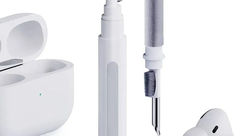 The Importance of Cleaning Your Earphones: A Guide to HyBuds Earphone Cleaning Pen