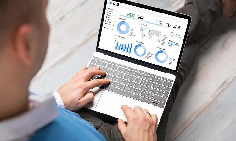 CRM Buying Guide: Know How to Choose the Best CRM Solutions for Your Business