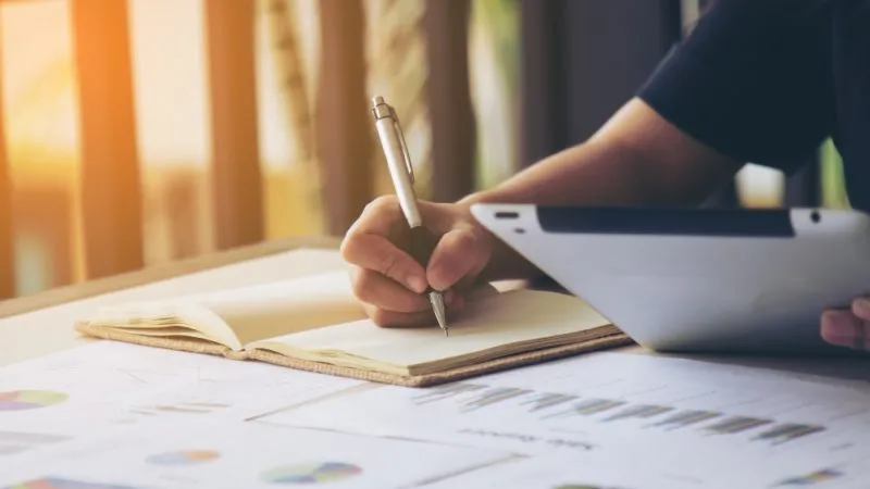 The Role of Technology in Modern Classrooms: Enhancing Learning Experiences